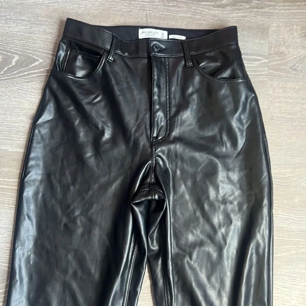 Abercrombie & Fitch The Ankle Straight Ultra High Rise vegan leather - Picture 5 of 12